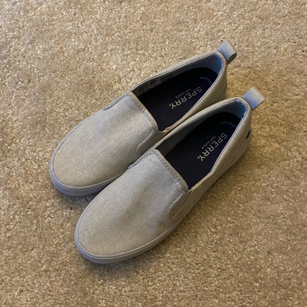 NWOT Gray Sperry slip-on tennis shoes